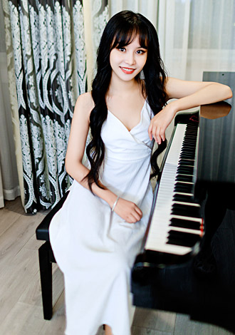 Date the member of your dreams: Yinling(Vivian), Asian profiles