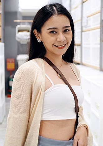 Hundreds of gorgeous pictures: mature Asian Member Chiraphorn from Bangkok