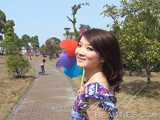 Girl video thumbnail