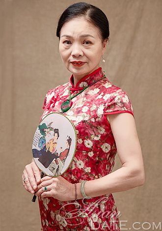 caring member China: Lanying from Nanning, 55 yo, hair color Black